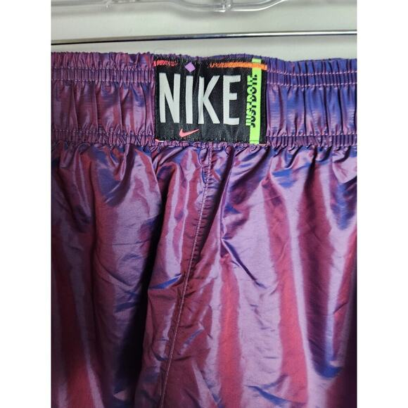 Nike Womens Iridescent Purple athletic shorts sz 1X mesh lined standard fit run - Picture 2 of 9